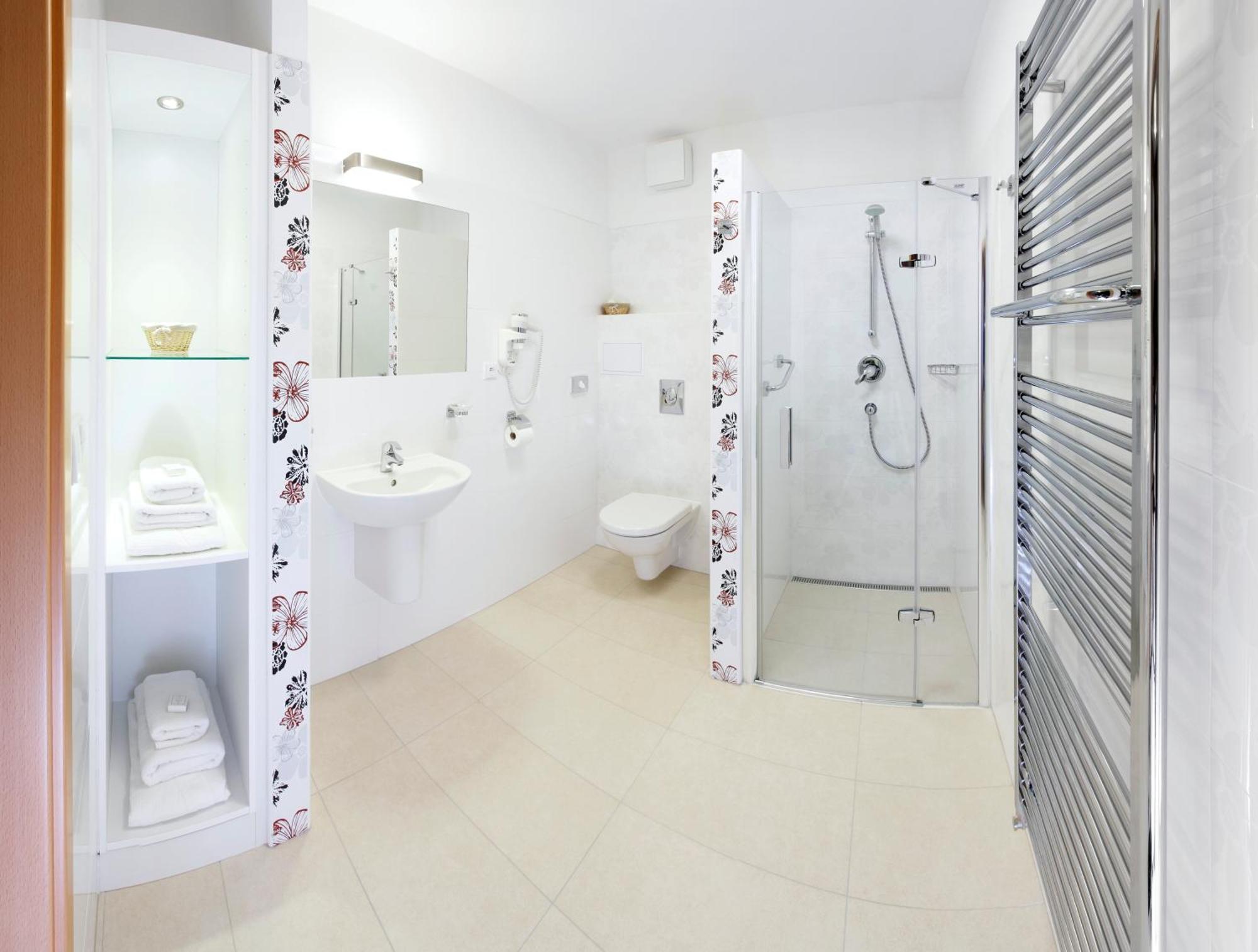 Lazensky A Wellness Hotel Nivamare Luhačovice Exteriér fotografie