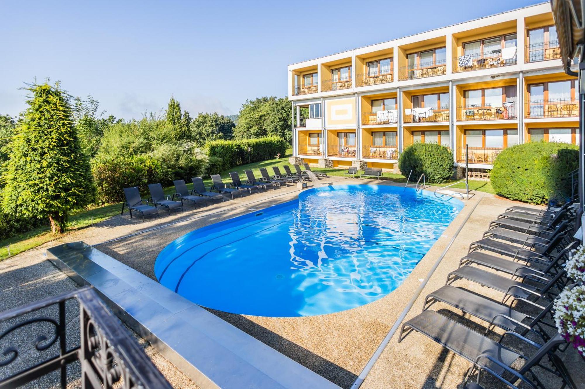 Lazensky A Wellness Hotel Nivamare Luhačovice Exteriér fotografie